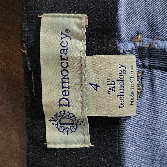 Democracy Skinny Jeans - Picture 3 of 4